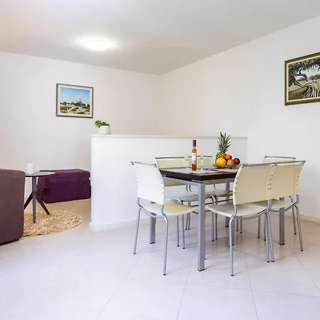 Keti Appartement Splitska
