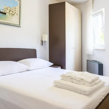 Keti Appartement Splitska