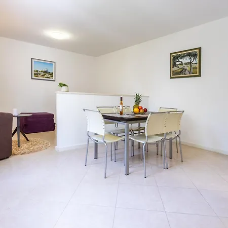 Appartement Keti *